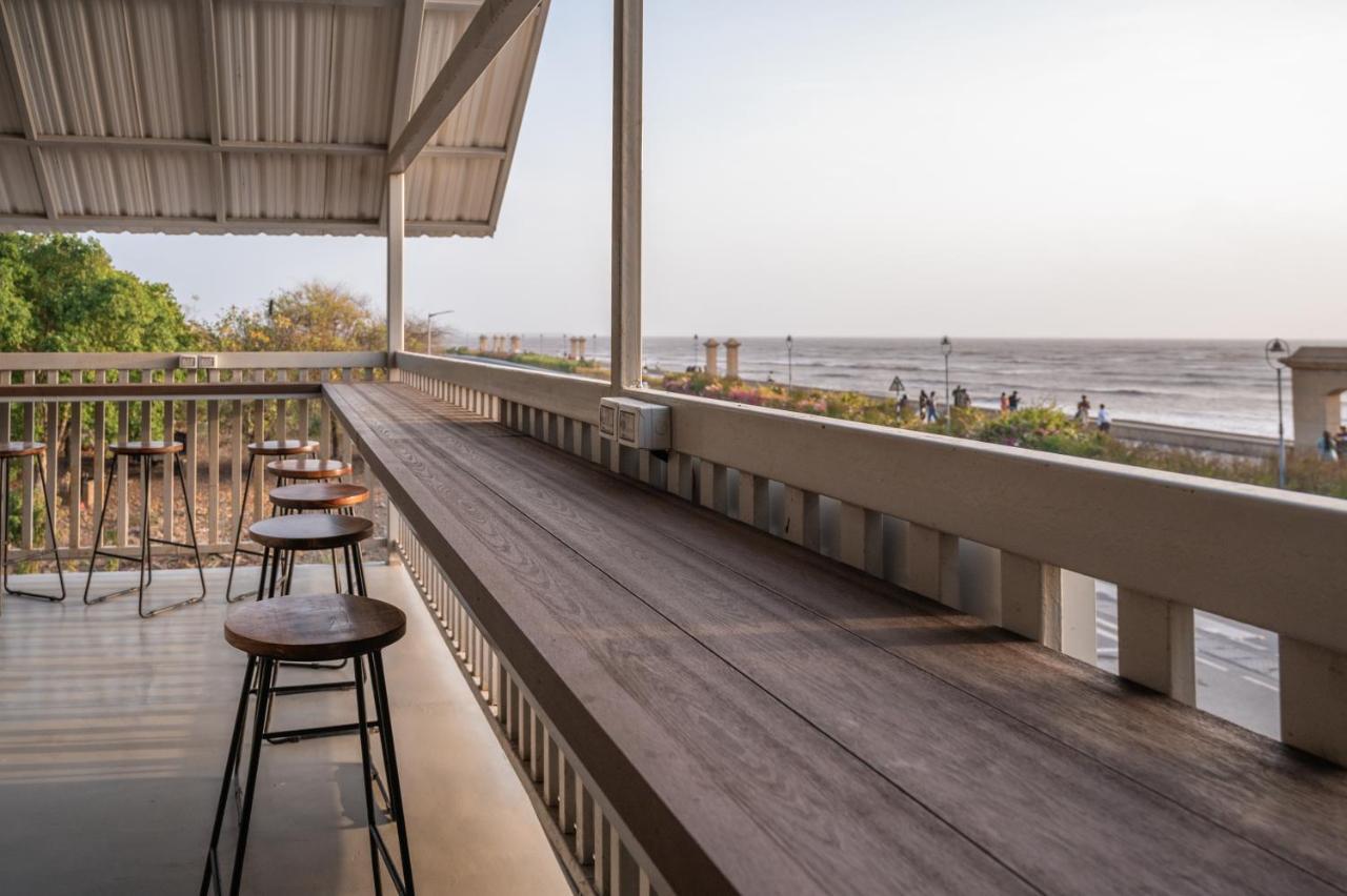 Praveg Beach Resort Daman Lighthouse Beach エクステリア 写真
